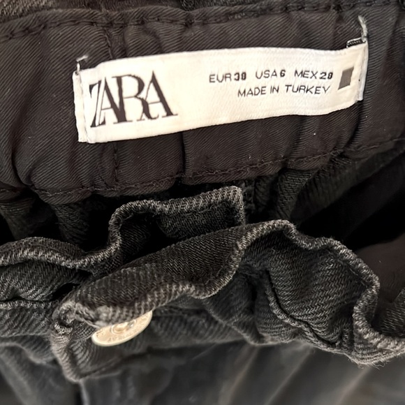 Zara High Waisted Paper Bag Black Jeans size 6 - Picture 4 of 5
